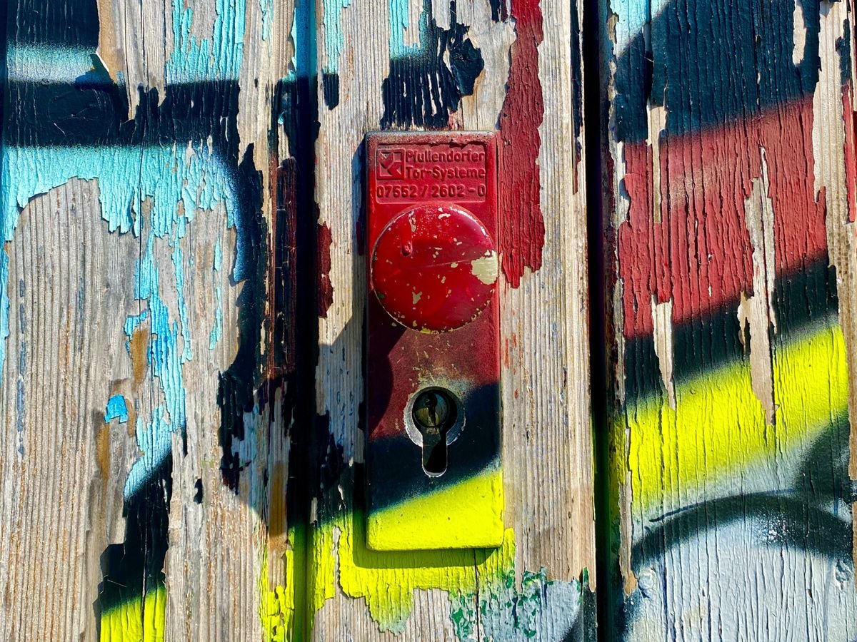 Emergency locksmith in Virginia Water