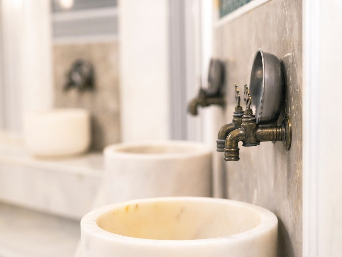 Tap and toilet repair in Bracknell