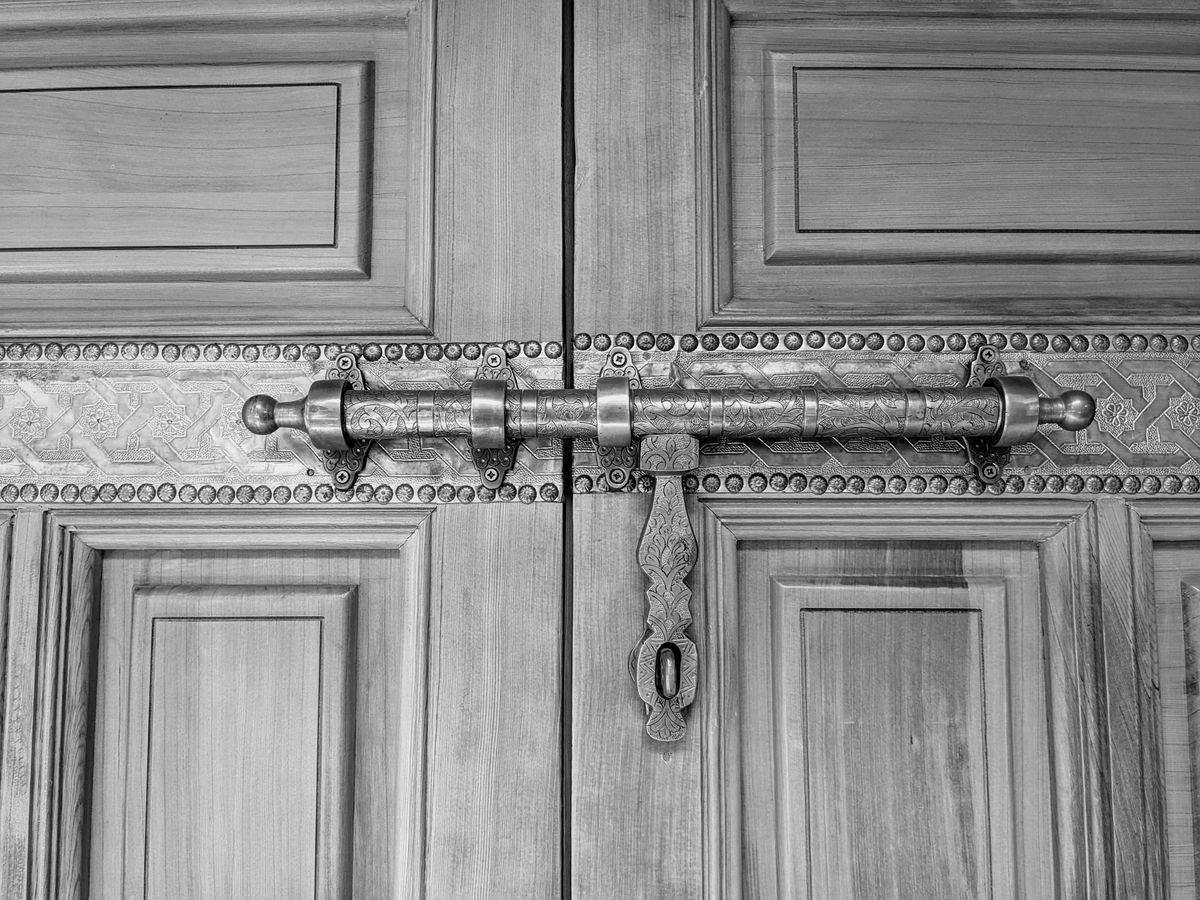 Lock change in Knightsbridge