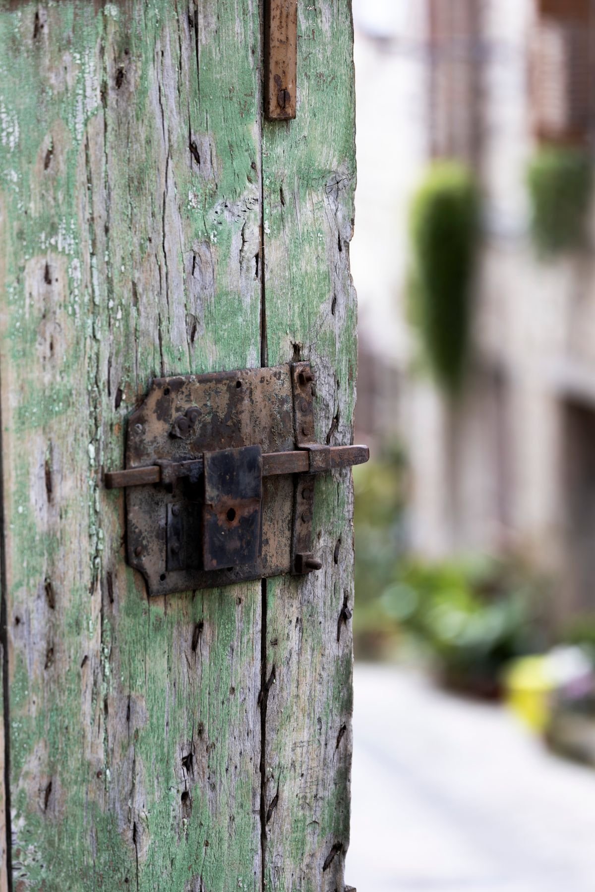 Lock change in Chiswick