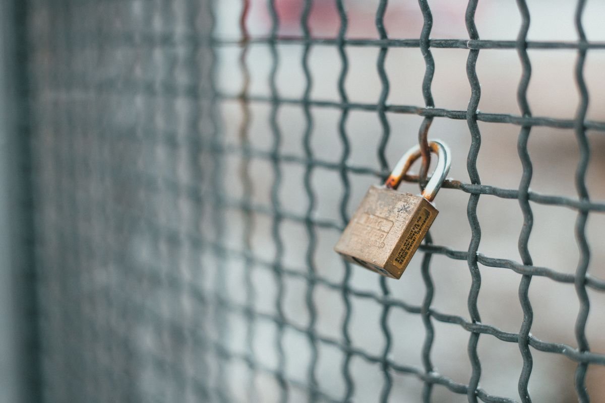 Emergency locksmith in Romford