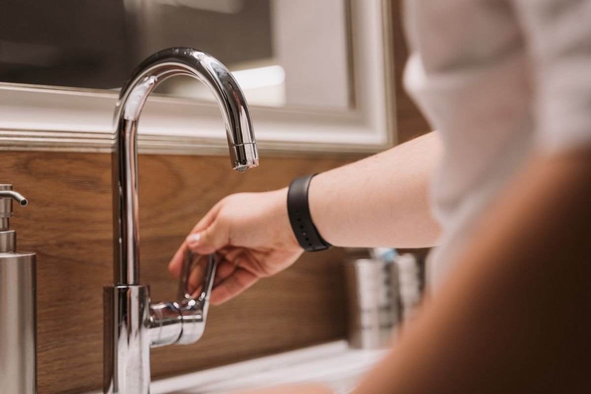 Tap and toilet repair in Cobham